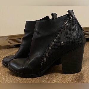 DV Dolce Vita Zipper Ankle Boots Heels